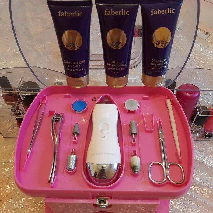 Набор для маникюра шлиф машинка лак ножницы кусачки пинцет