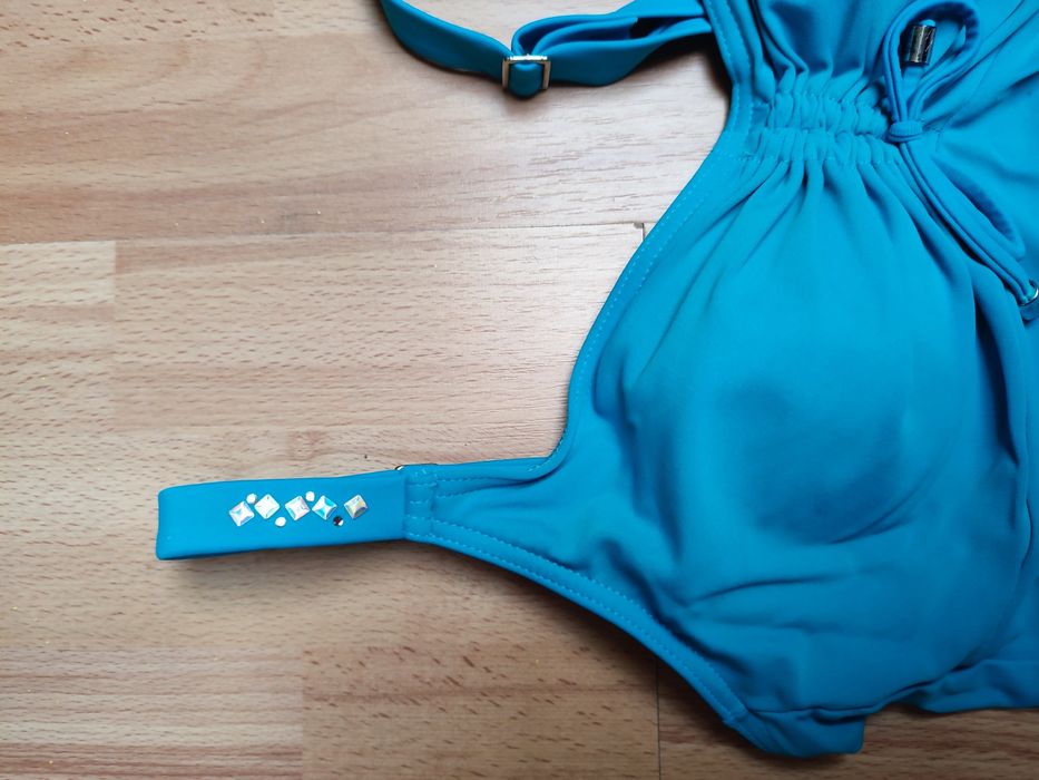 Strój kąpielowy  jednoczęściowy.