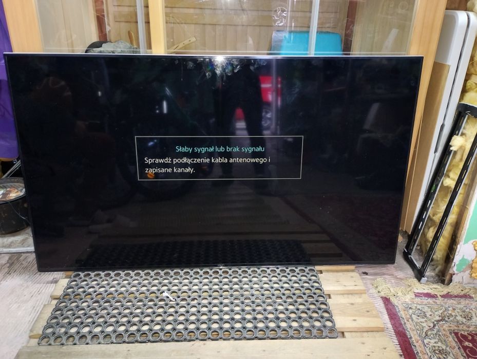 Samsung  65 cali UE 65HU7500lXXLH uchwyt do ściany.