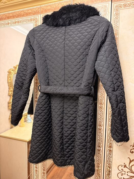 Плащ Chanel чорний з мехом теплий весна /осінь  Пілійде на розмір S/M