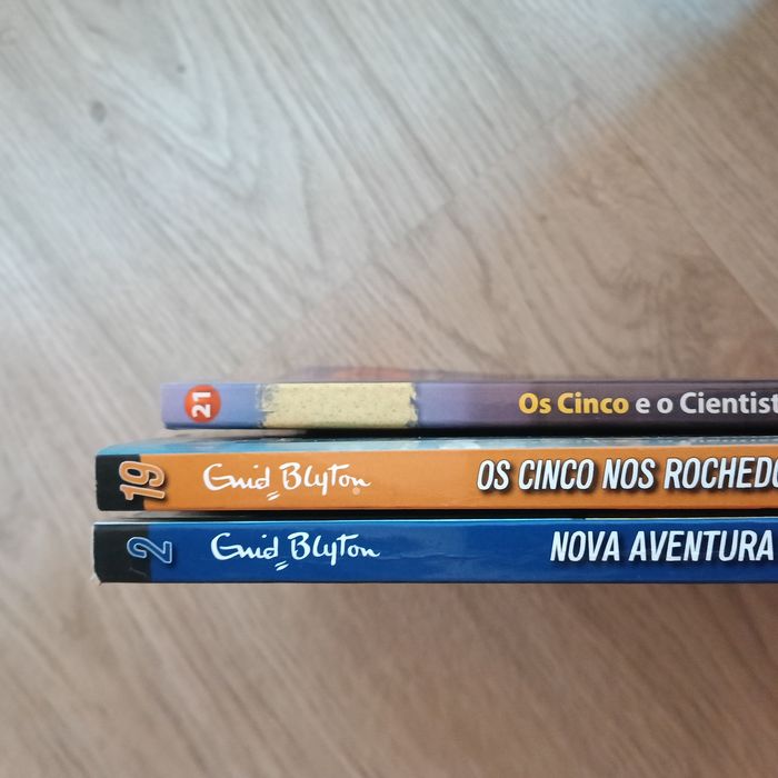 Livros da coleção "os cinco "