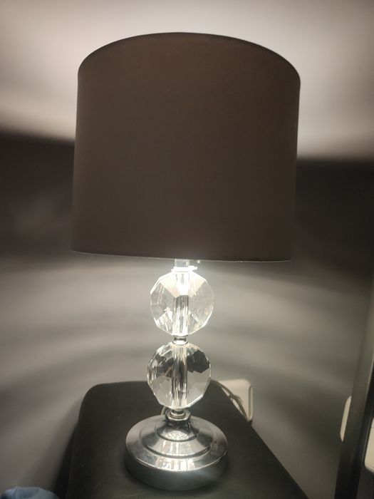 Lampa stołowa z kryształami srebrna glamour