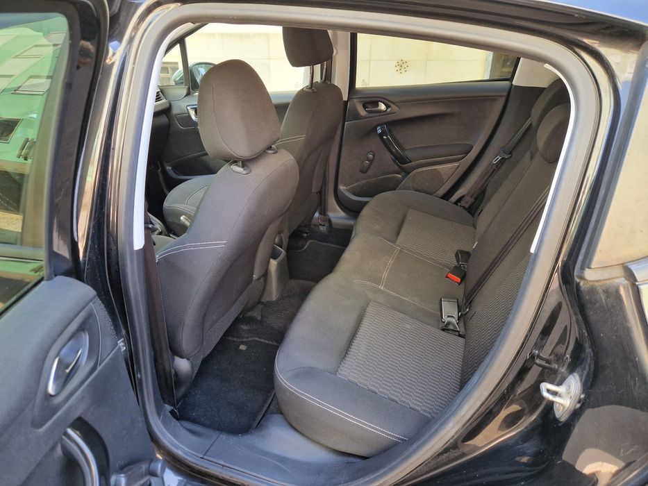 Peugeot 208 Como Novo