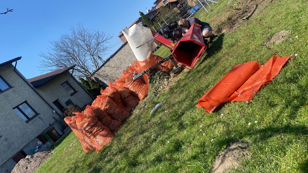 Usługa rębakiem  z operator