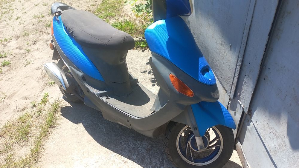 Продам скутер дефіант