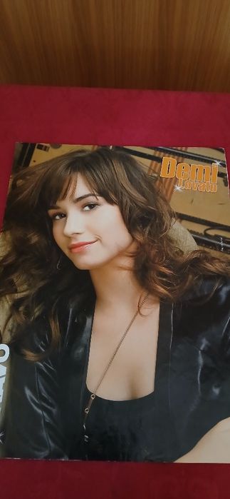 Poster Demi Lovato, novo