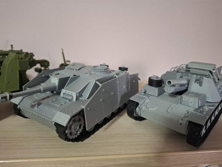 Sprzedam modele pojazdów wojskowych