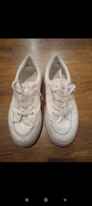 Buty sportowe damskie