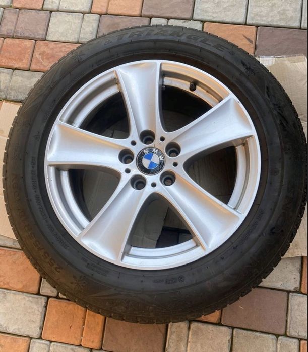 Шини з дисками на ВMW  розмір 225×55R18 зимні  TRIANGLE