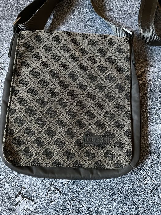 Сумка Guess барсетка