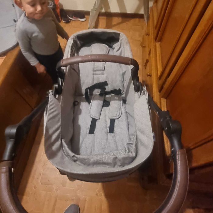 Carro de bebe relaxar e dormir