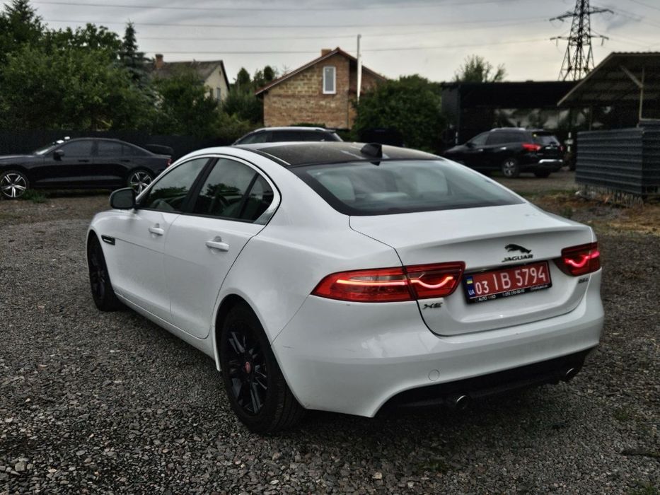 Продам Jaguar XE