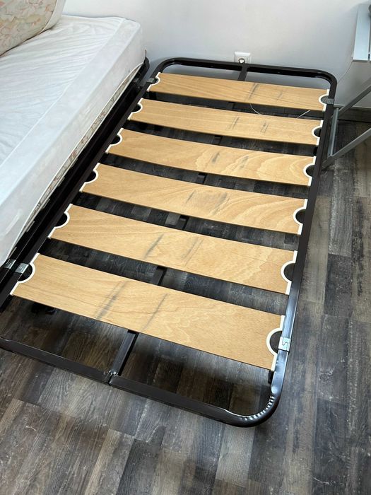 Bed / Bed Base (Frame)64297626814337122
