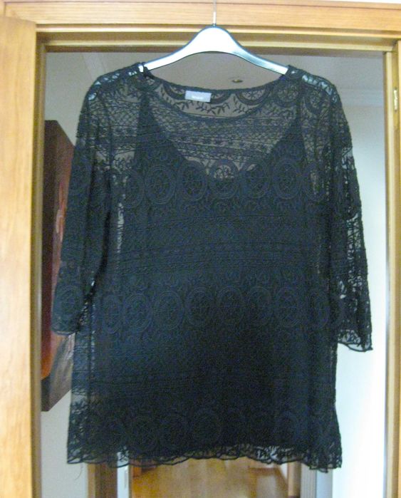 Blusa Preta de Renda XXL