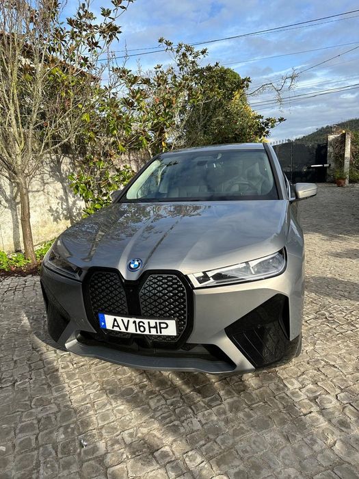 BMW iX xDrive 50 Pack Desportivo