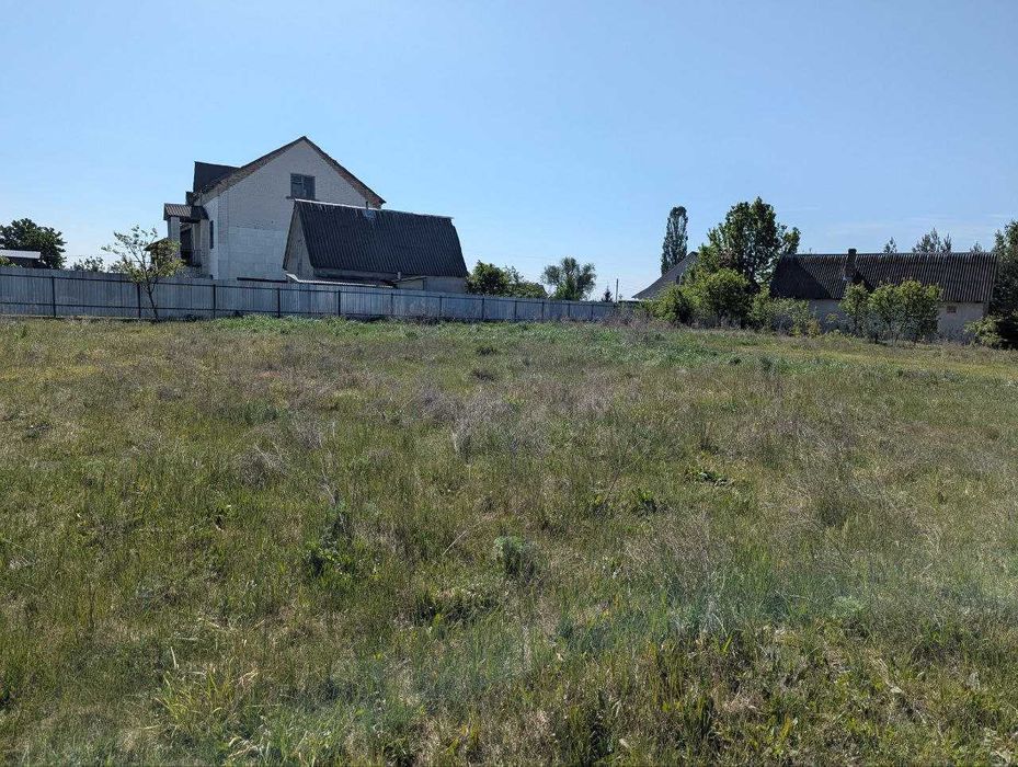 Продам земельну ділянку (0,20га)