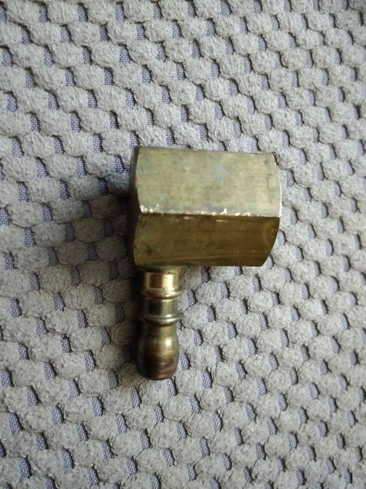 Kolanko mosiężne Końcówka węża gazowego 9mm 1/2''