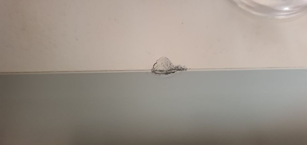 Vendo 2 mesas de cabeceira, 44×55cm da marca Ikea, referência  MALM
Có