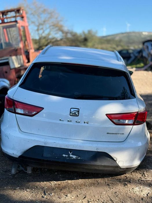 Mala e farolins  seat leon