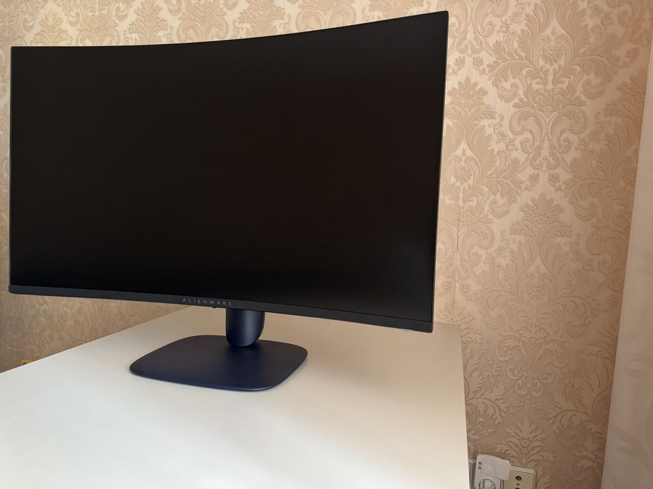 Dell Alienware 31.5 AW3225DM 1440p VA 180гц в ідеальному стані