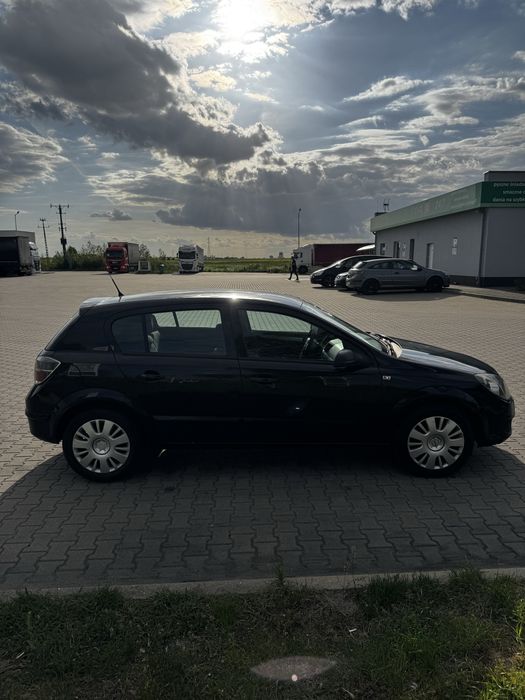 Opel Astra H 1,3 CDTI 2007 90km