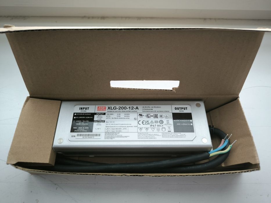 Блок питания Mean Well XLG-200-12-A защита IP67 для LED