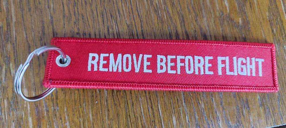 Remove before flight lotnictwo brelok zawieszka do kluczy, kurtki itp