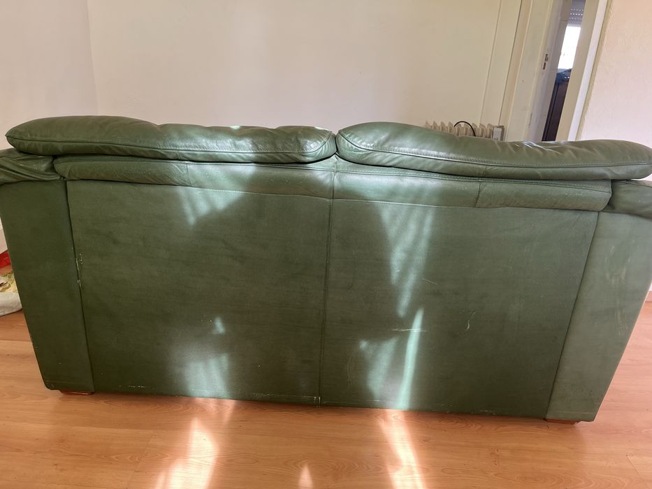Sofa de Couro Verde