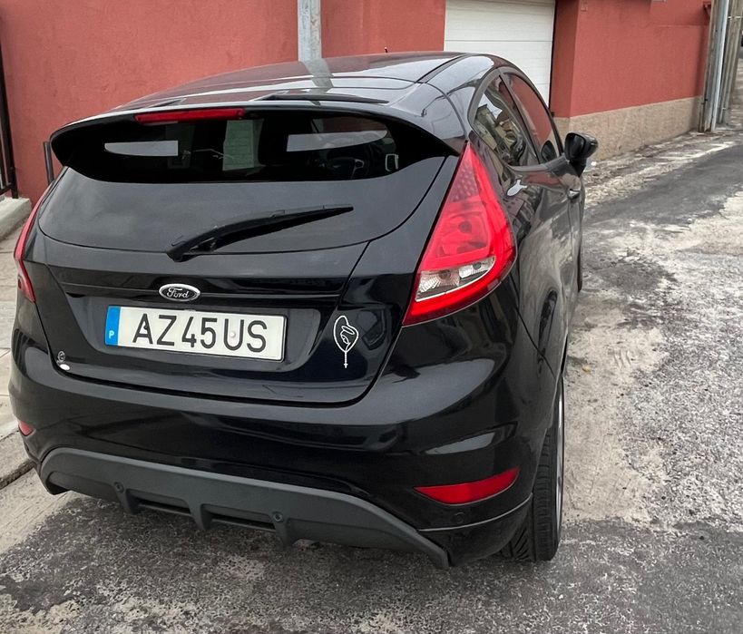 Ford fiesta 1.6tdci — photo 4