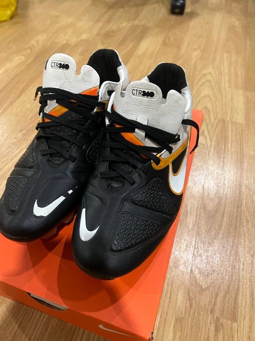 Футбольні бутси Nike CTR360 Maestri II FG