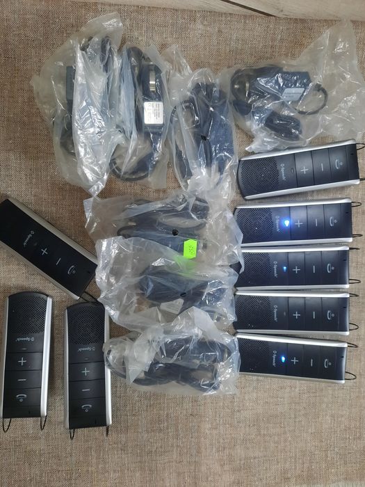 Лот 1 . Переговорний пристрій  блютуз