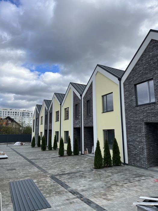 Новий таунхаус біля 3-ї школи в Бучі єОселя, постанови - ТАК