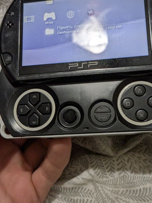 Приставка PSP Go + карта 2гб