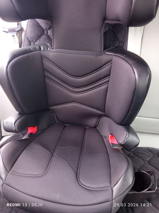 Fotelik samochodowy Lionelo Hugo 15-36 kg