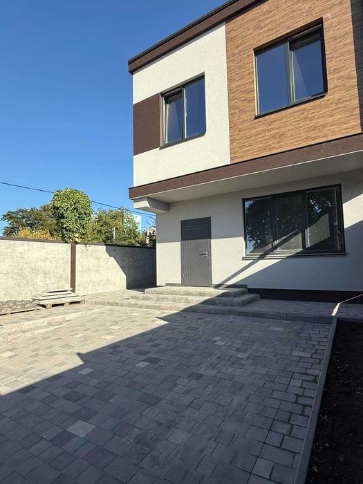Продам будинок таунхаус на вул. Генерала Пушкіна