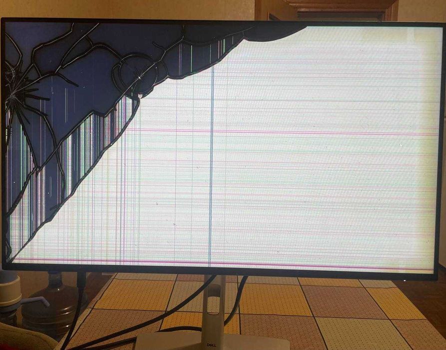 Dell P2725HE 27" USB-C 90W / LAN / USB Hub — електроніка справна