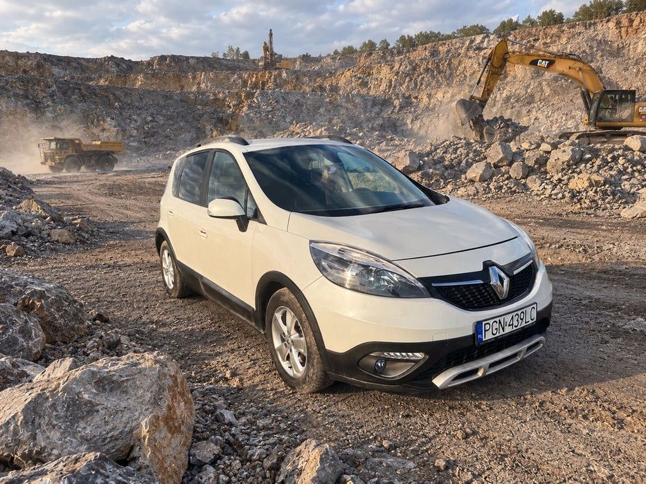 Renault Scenic Xmod biała perła
