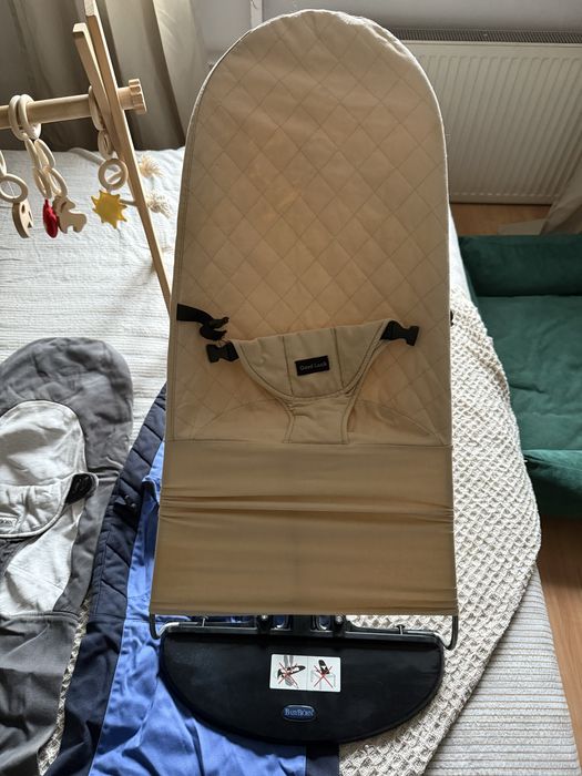 Bujaczek BabyBjörn + 3 poszycia + Baby Gym