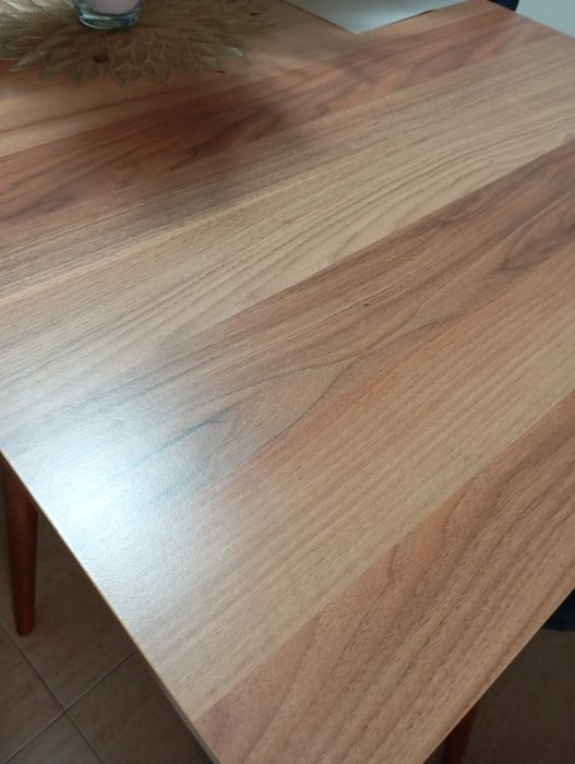 Conjunto de mesa como nova