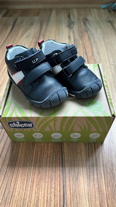 Ботинки кросівки Chicco шкіряні 20 розмір, устілка 12,5 см