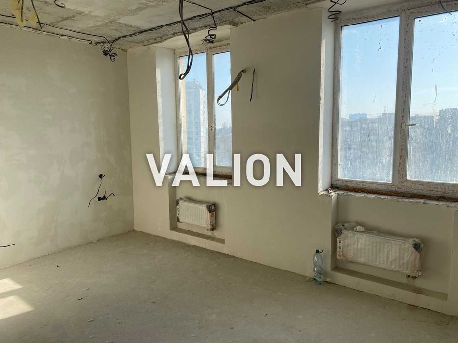 Без% Продаж 1 кімнатної квартири студії вул. Саперно Слобідська 22