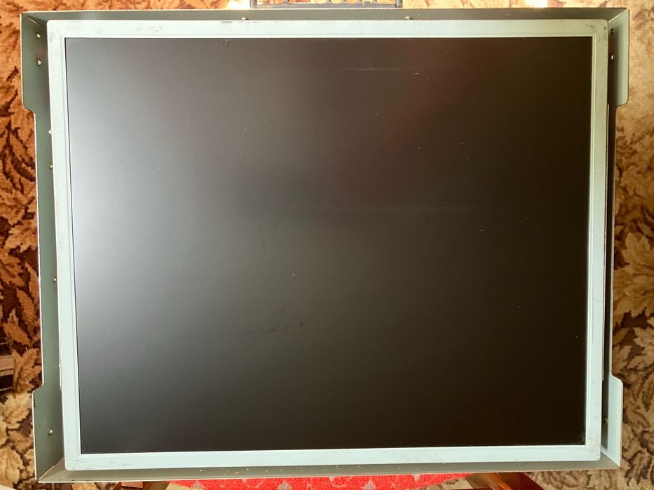 Монитор или телевизор на 12В