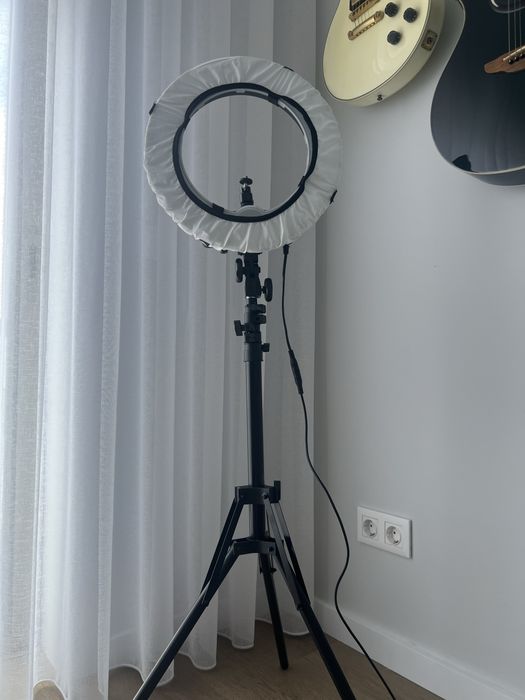 Ring Light com tripé Neewer