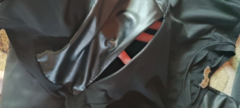 Костюм для вагітних та годуючих