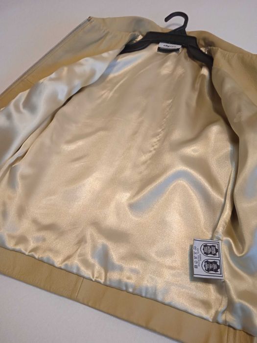 Blusão de pele genuína pouco usado