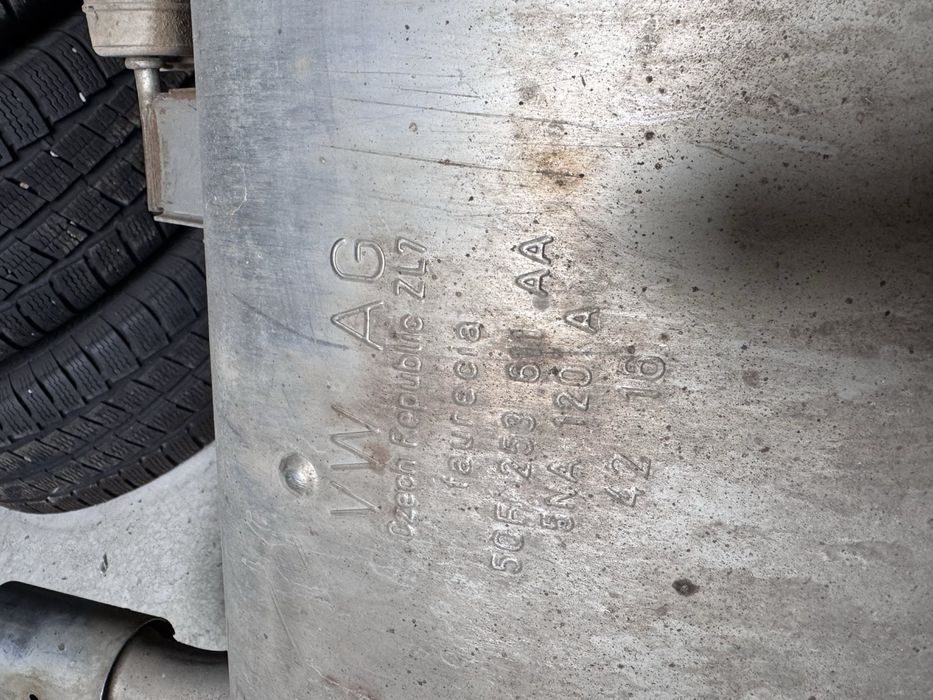 Вихлопна система задня частина VW Tiguan 2017 2.0 TDI