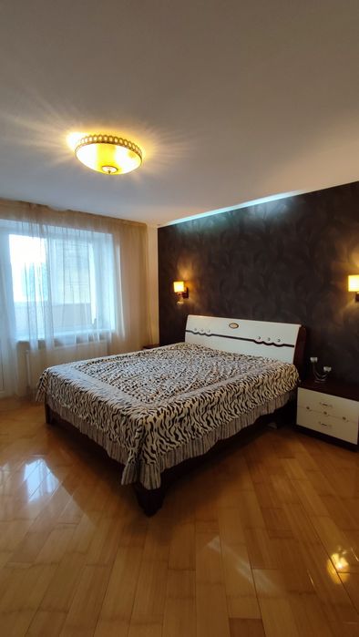 Продам 3-х .к.кв . Район  Сільпо!
