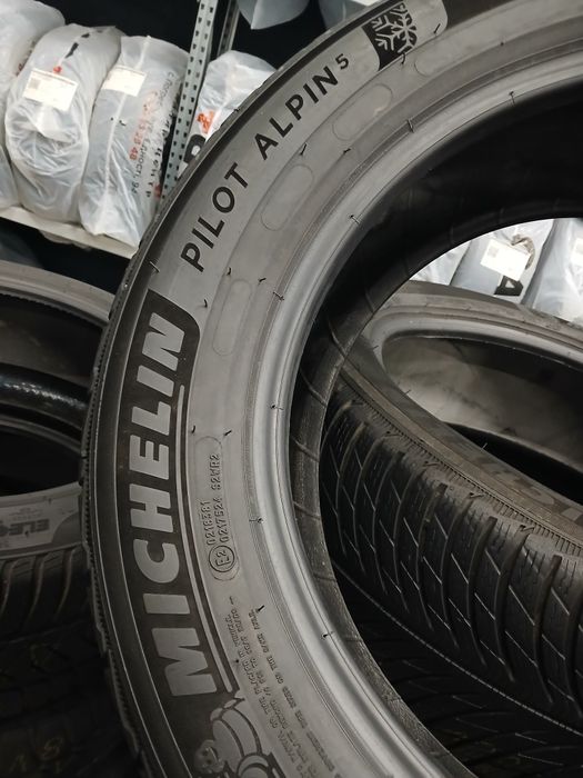 Зимові Шини БВ  225/55 R18  MICHELIN  Pilot Alpin 5  Склад