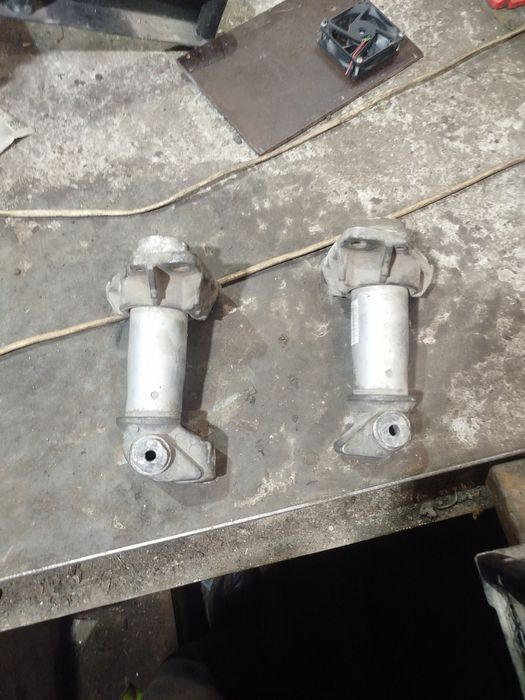 Кронштейны усилителя бампера Ауди А4, а6