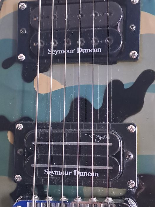 Guitarra elétrica washburn dimeV com seymor duncans
